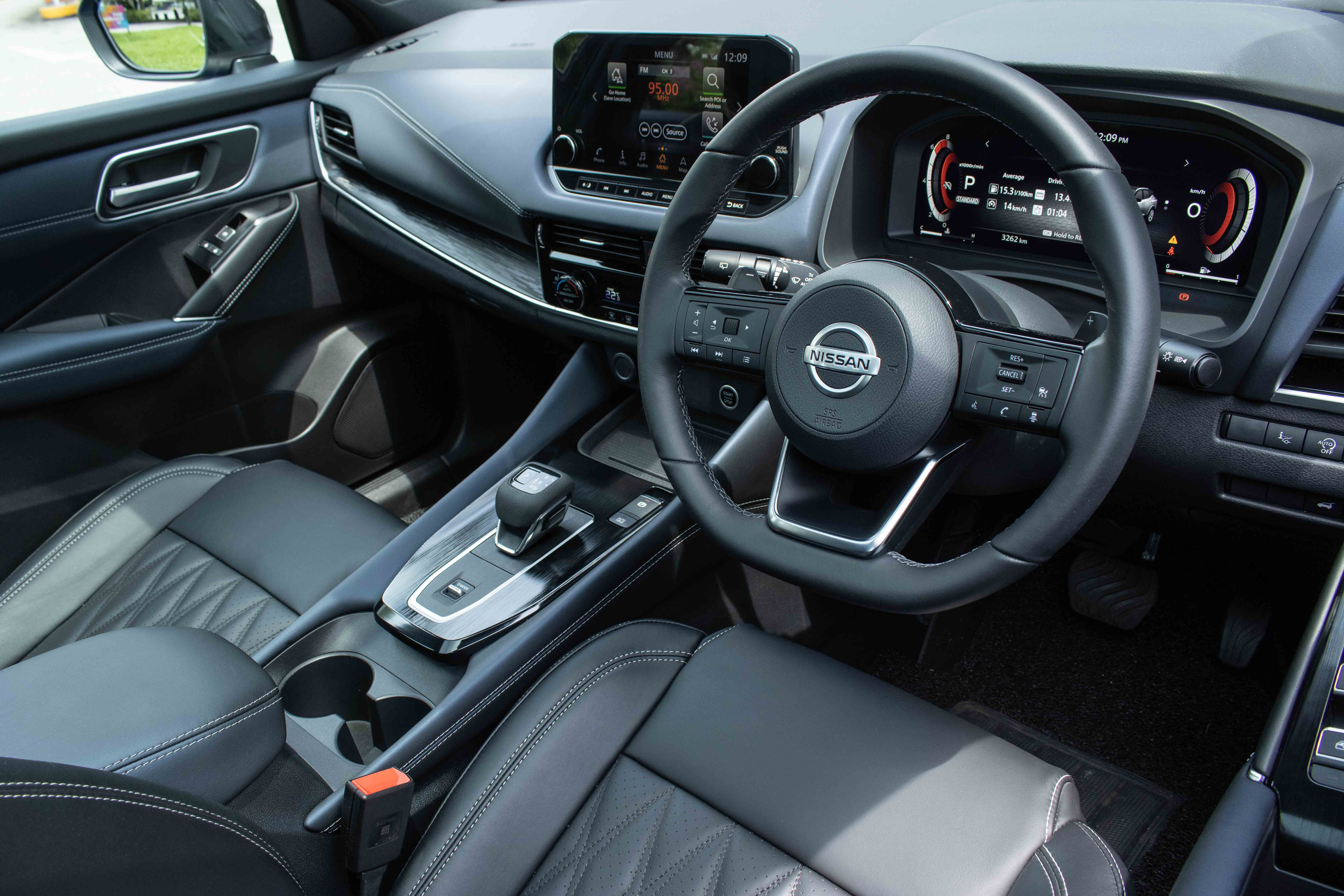 2022 Nissan Qashqai 1.3T M-Hybrid Prestige Singapore - Dashboard