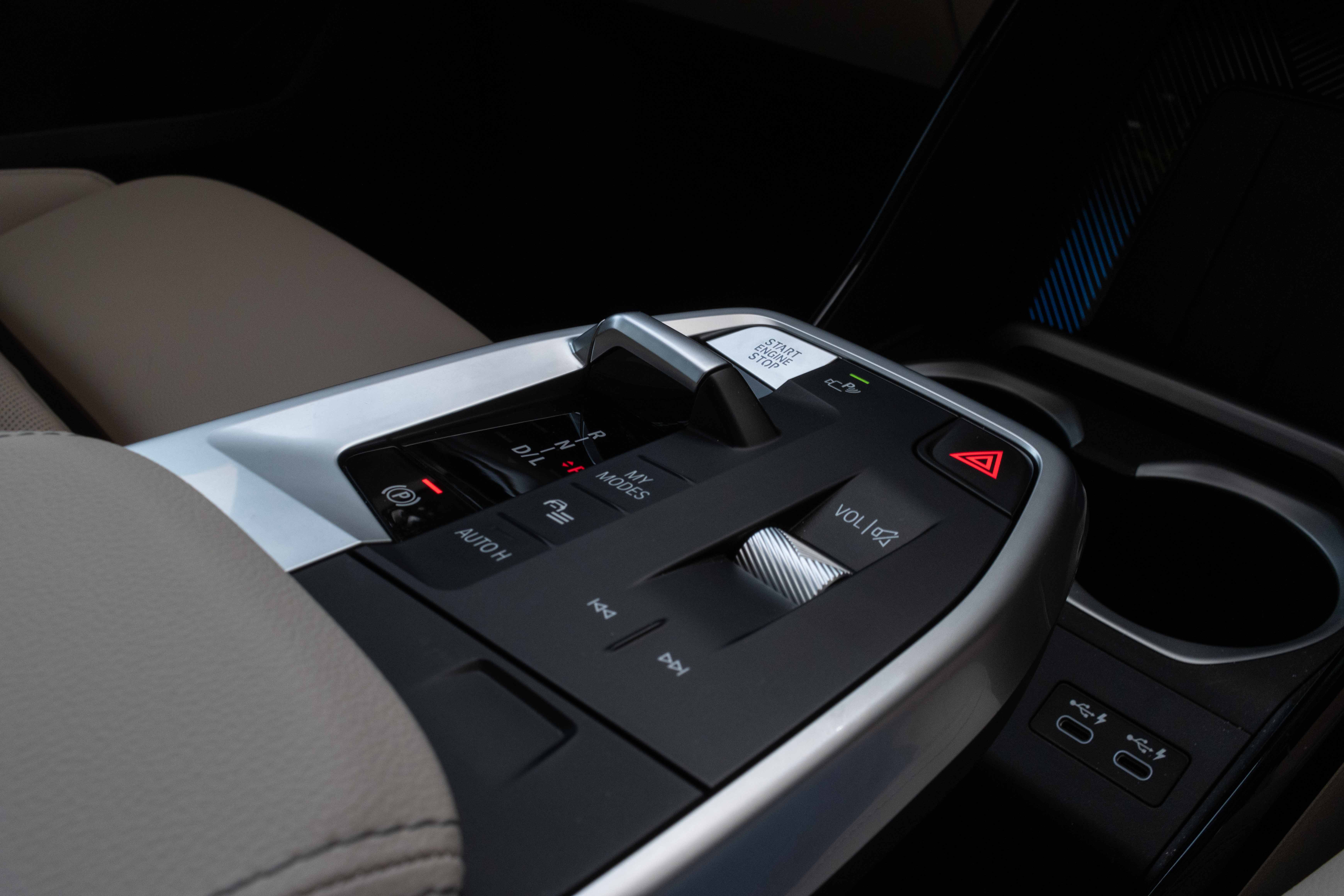 2022 BMW X1 sDrive16i xLine Singapore - Centre console
