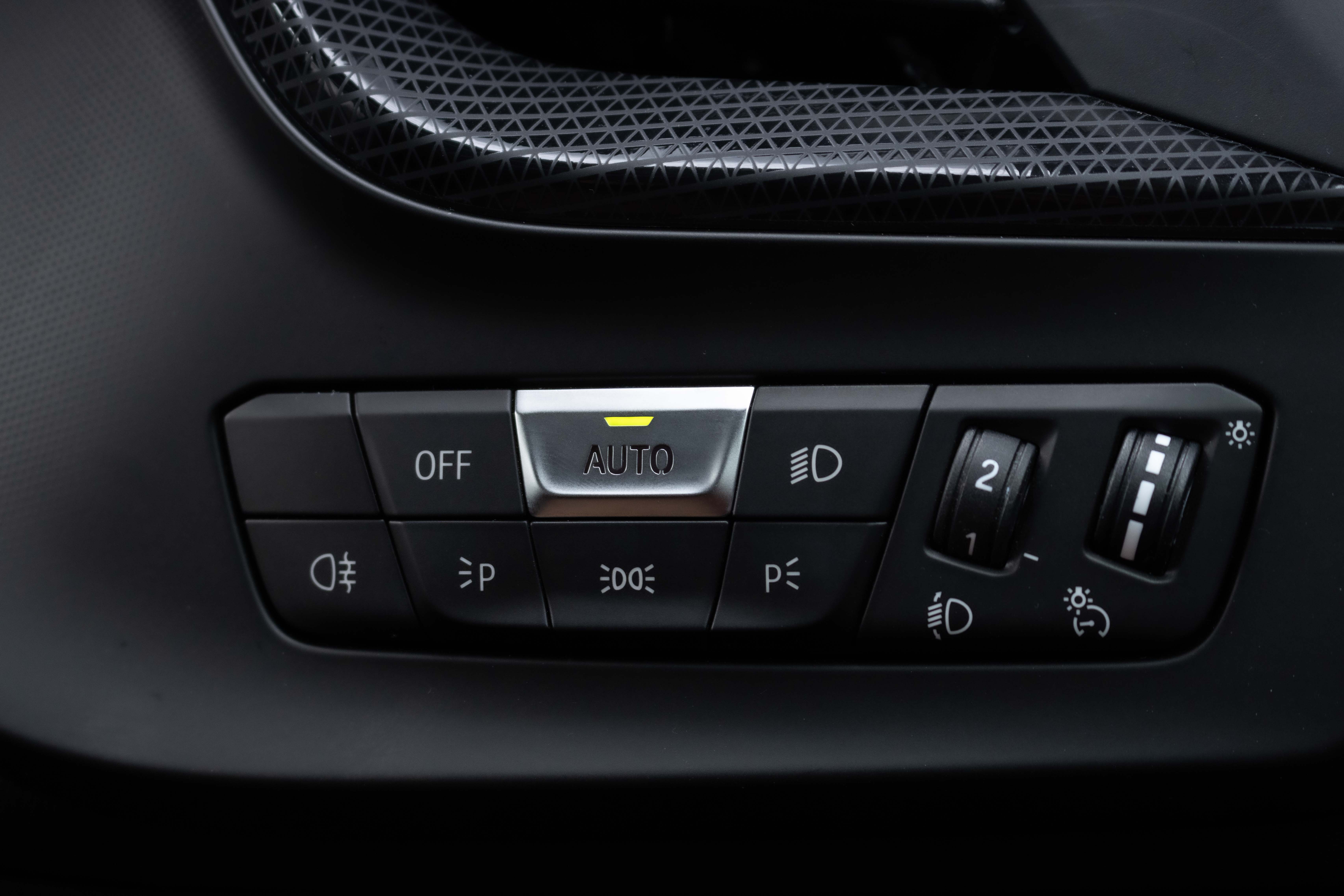 2022 BMW 216i Gran Coupe Sport Singapore - Headlight controls