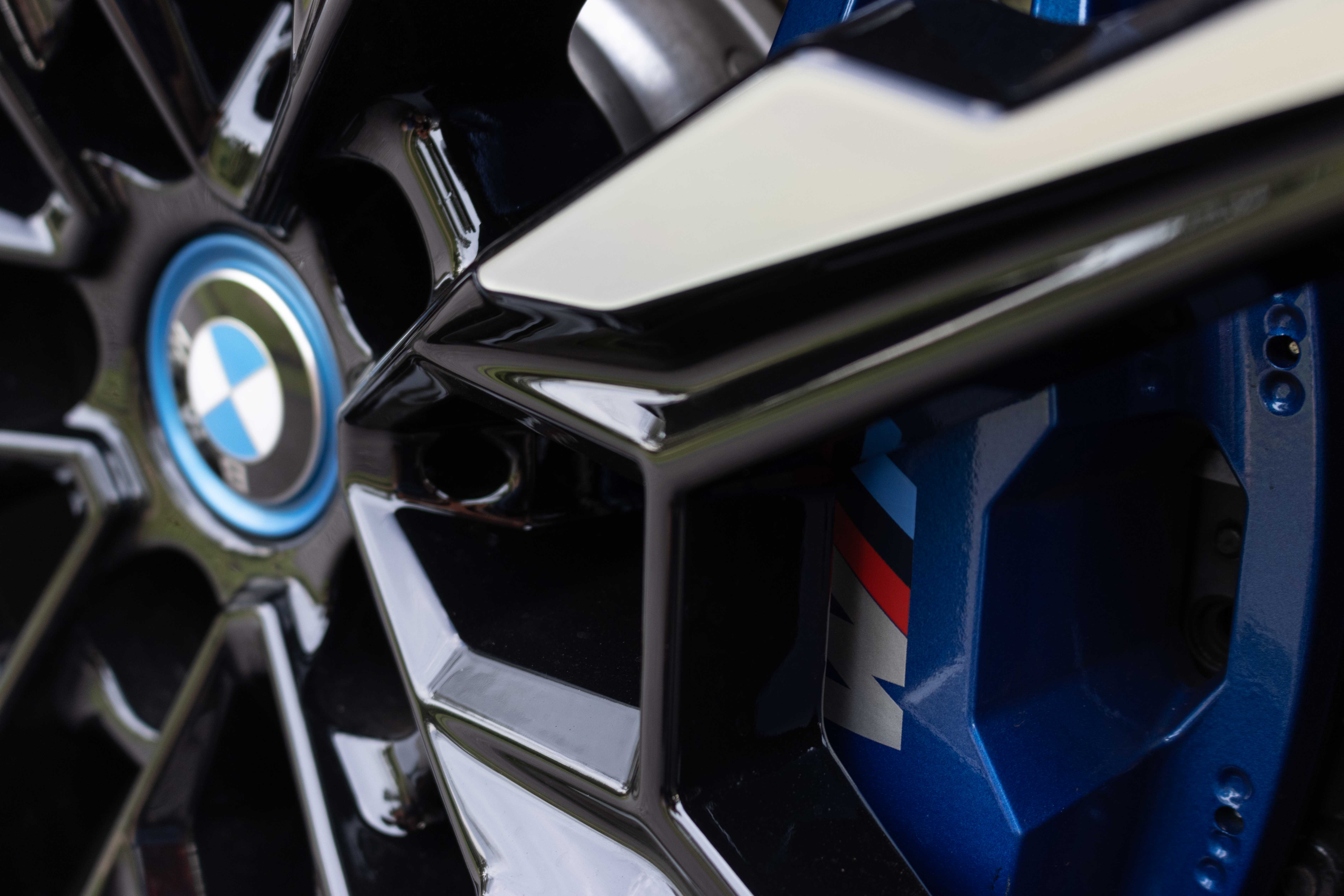 2022 BMW i4 M50 Singapore - M Sport brakes