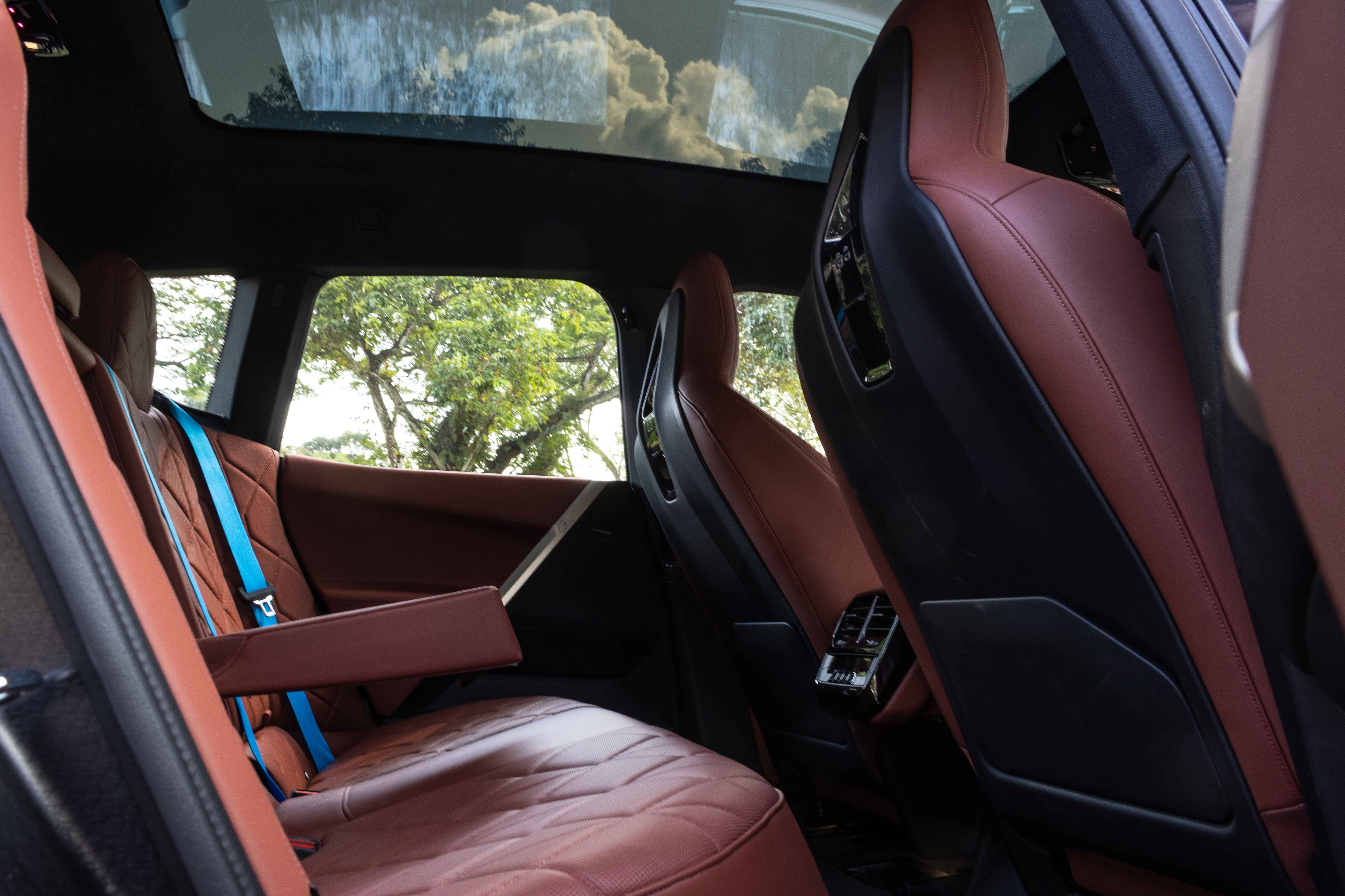 2022 BMW iX xDrive40i Sport Singapore - rear seats
