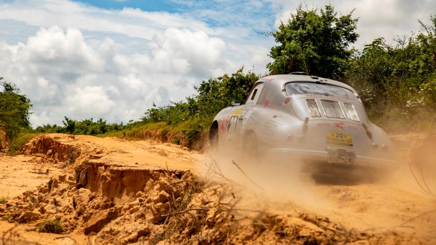 THE CRAZY STORY OF THE PORSCHE 356 THAT'S RACED AROUND THE WORLD
