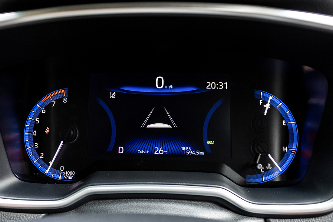 Toyota Corolla Altis 1.6 Elegance Singapore - Instrument panel