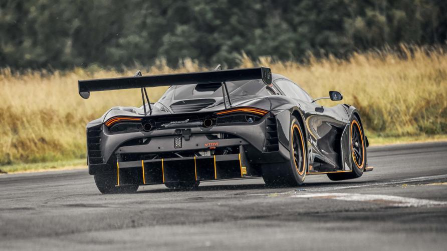 FLAT OUT IN THE MCLAREN 720S GT3X