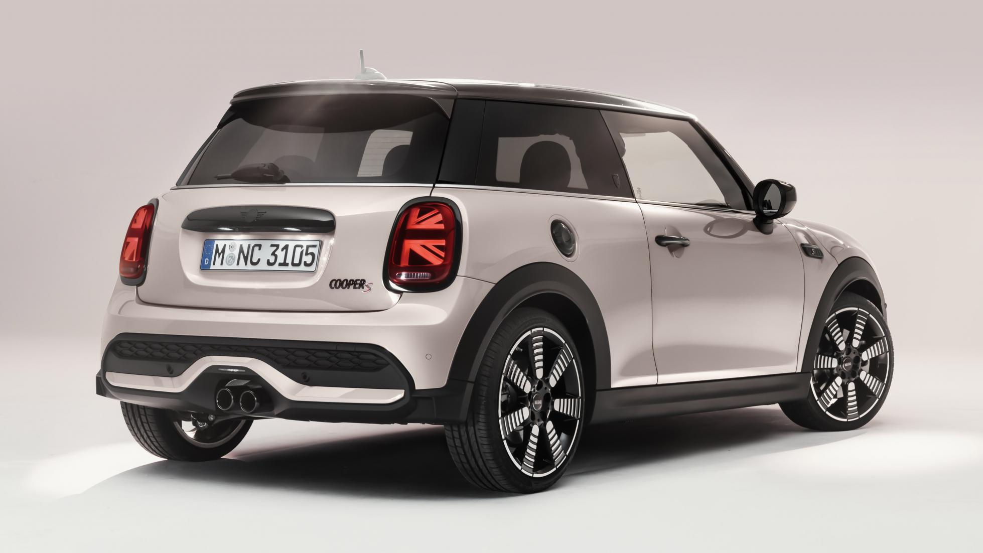 2022 bmw mini gets new nose top gear singapore