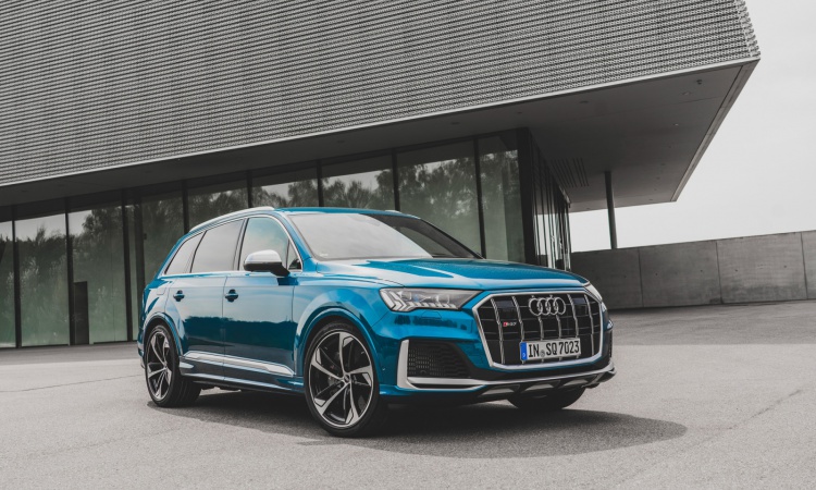 The V8-powered Audi SQ7 is coming Singapore