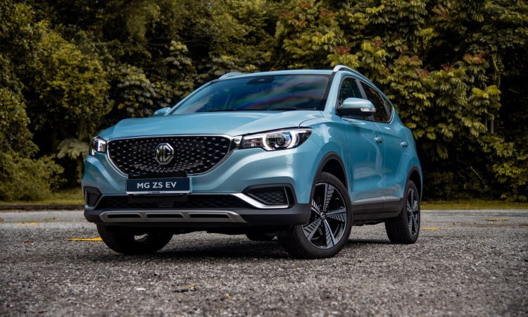 MG ZS EV Review : Bang For Your Buck