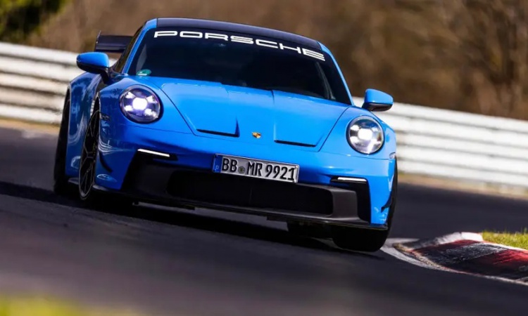 Manthey’s Porsche 911 GT3 set a blisteringly-quick Nürburgring lap time